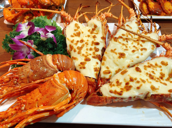 TÔM HÙM NƯỚNG PHOMAI