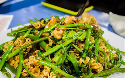 MÌ XÀO RAU MUỐNG